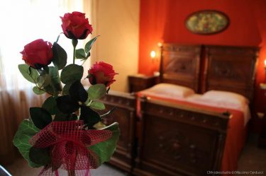 camera matrimoniale adatta per coppie a Montefalco